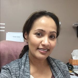 Meet your Posher, Lisa